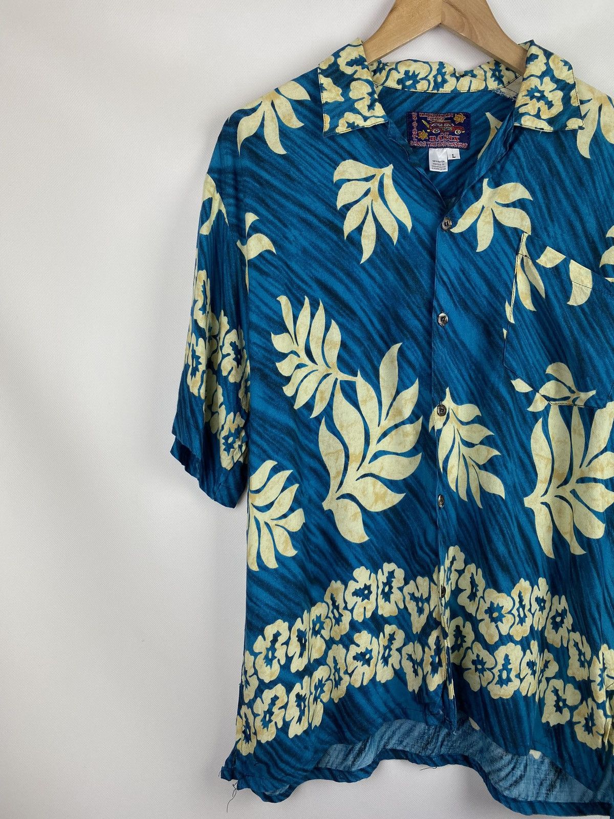 Vintage Vintage Hawaiian crazy shirt size L Size US L / EU 52-54 / 3 - 2 Thumbnail