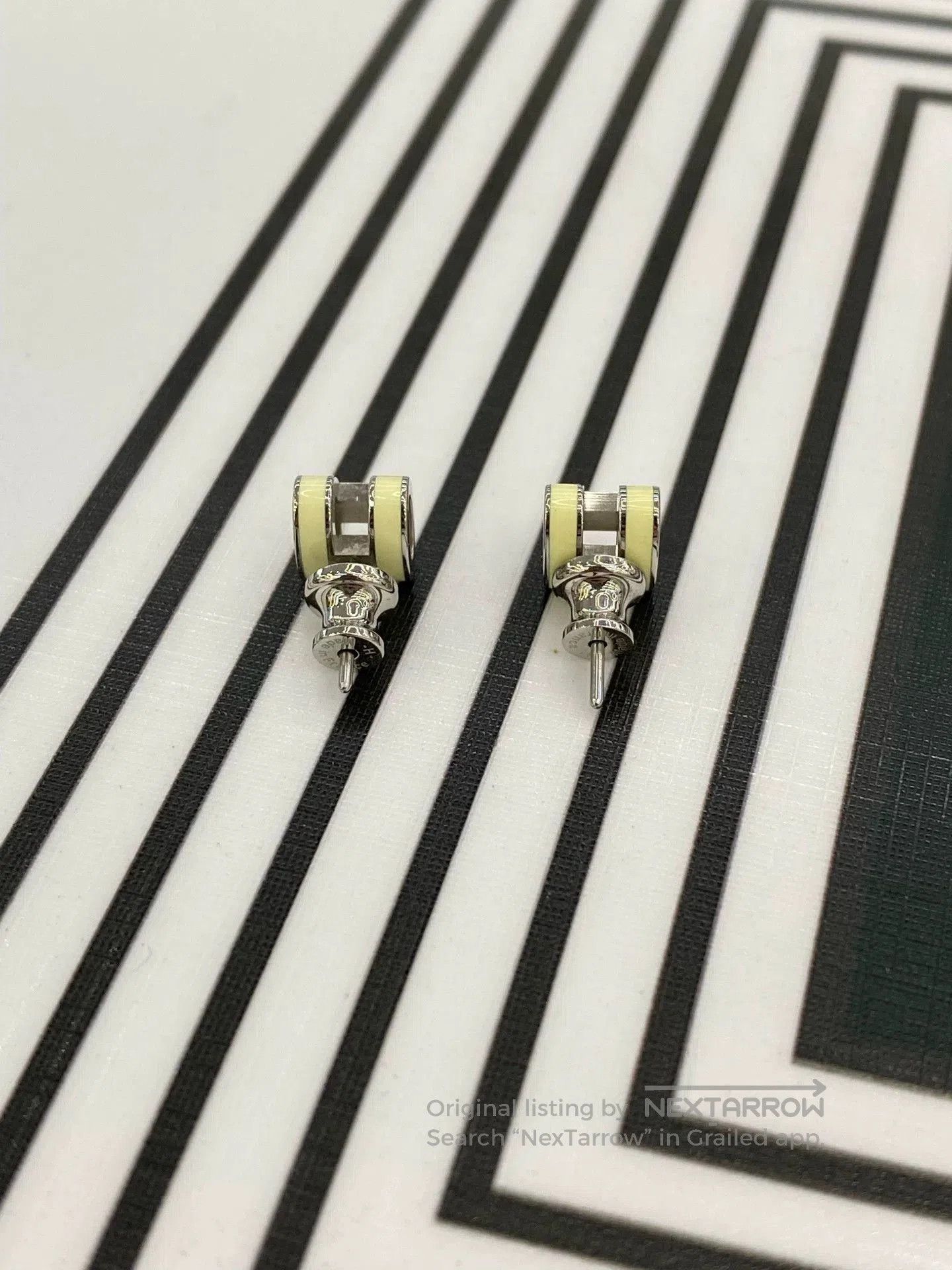 Hermes Hermes Pop H Earrings Yellow Small. Size ONE SIZE - 3 Thumbnail