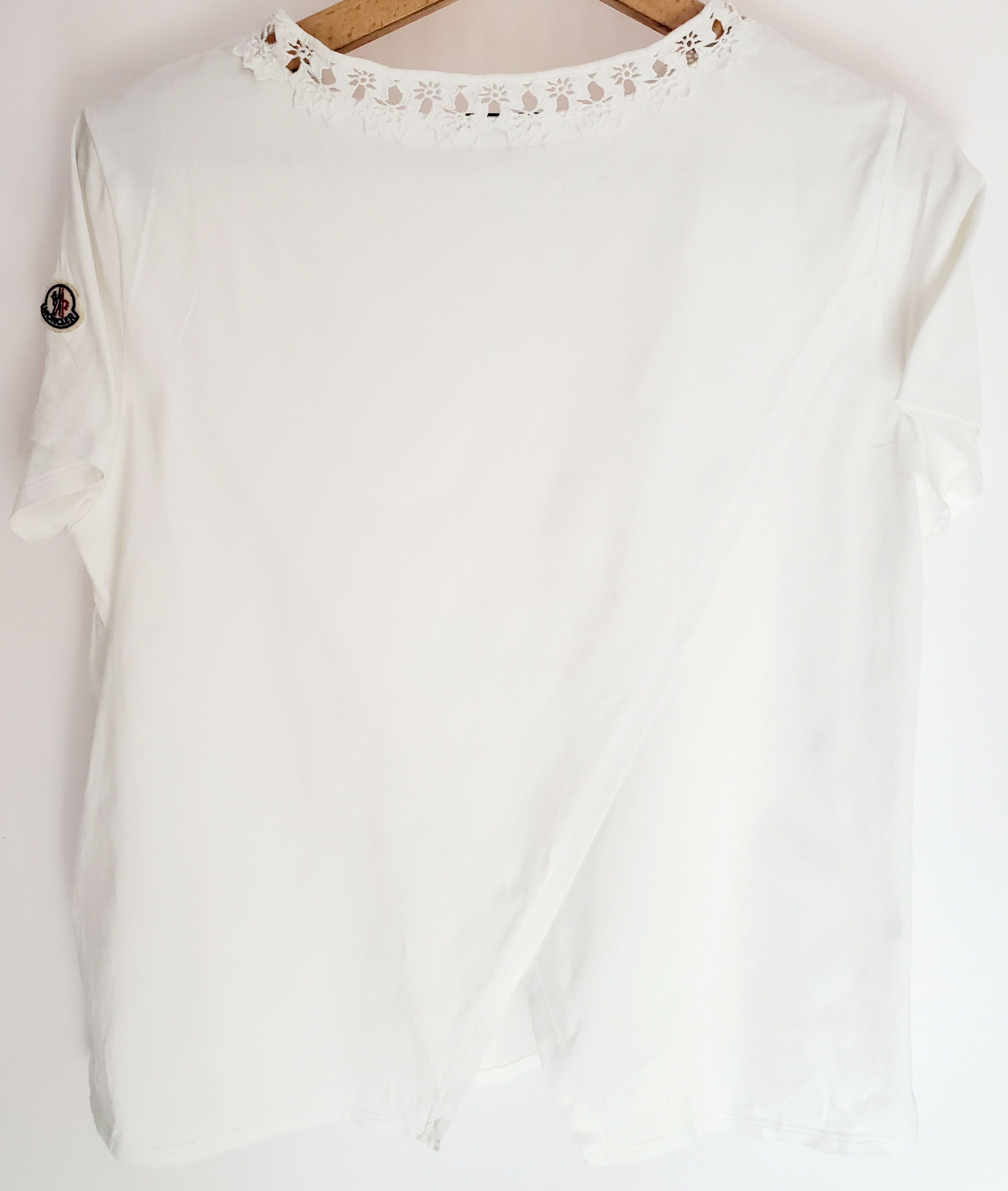 Japanese Brand × Moncler Moncler Tshirt blouse perfect condition size M Size M / US 6-8 / IT 42-44 - 6 Thumbnail