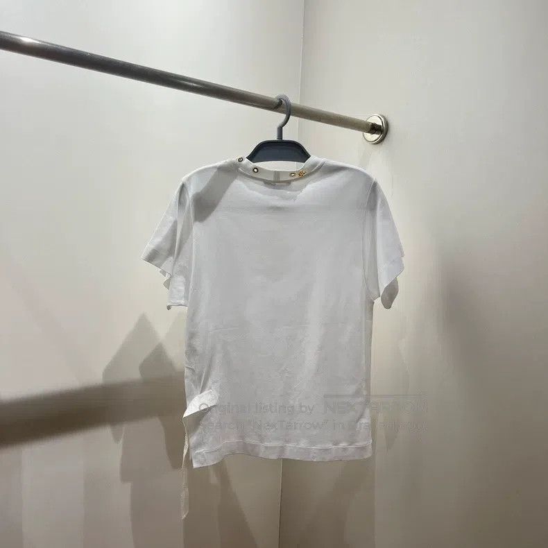 Louis Vuitton Louis Vuitton Neckline logo short sleeve T-shirt Size S / US 4 / IT 40 - 2 Thumbnail