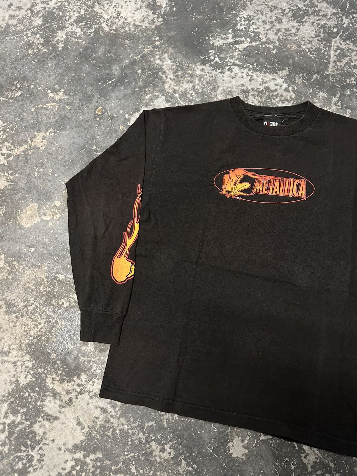 Band Tees × Vintage Vintage 90s Metallica Long Sleeve Shirt by Giant Band Tee Size US M / EU 48-50 / 2 - 3 Thumbnail