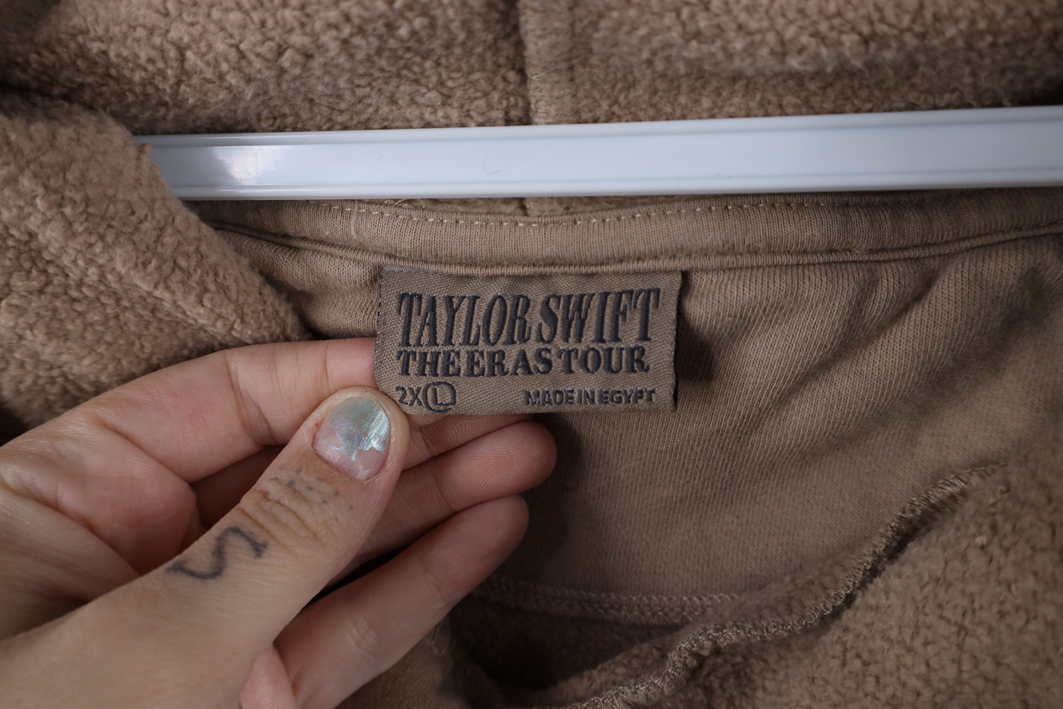 Vintage Taylor Swift The Eras Tour Spell Out Official Tour Hoodie Size US XXL / EU 58 / 5 - 10 Thumbnail