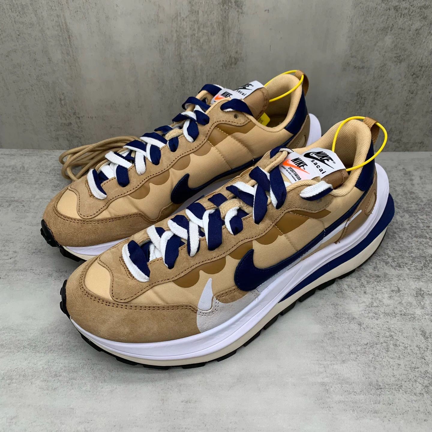 Nike Sacai x Nike VaporWaffle Sesame Khaki EUR 44 MINT Size US 11 / EU 44 - 1 Thumbnail
