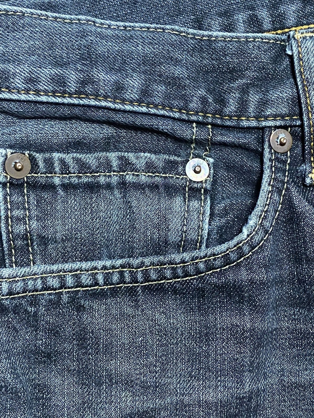 Japanese Brand Vintage Uniqlo Black Denim Distressed Loose Jeans Size US 34 / EU 50 - 8 Thumbnail