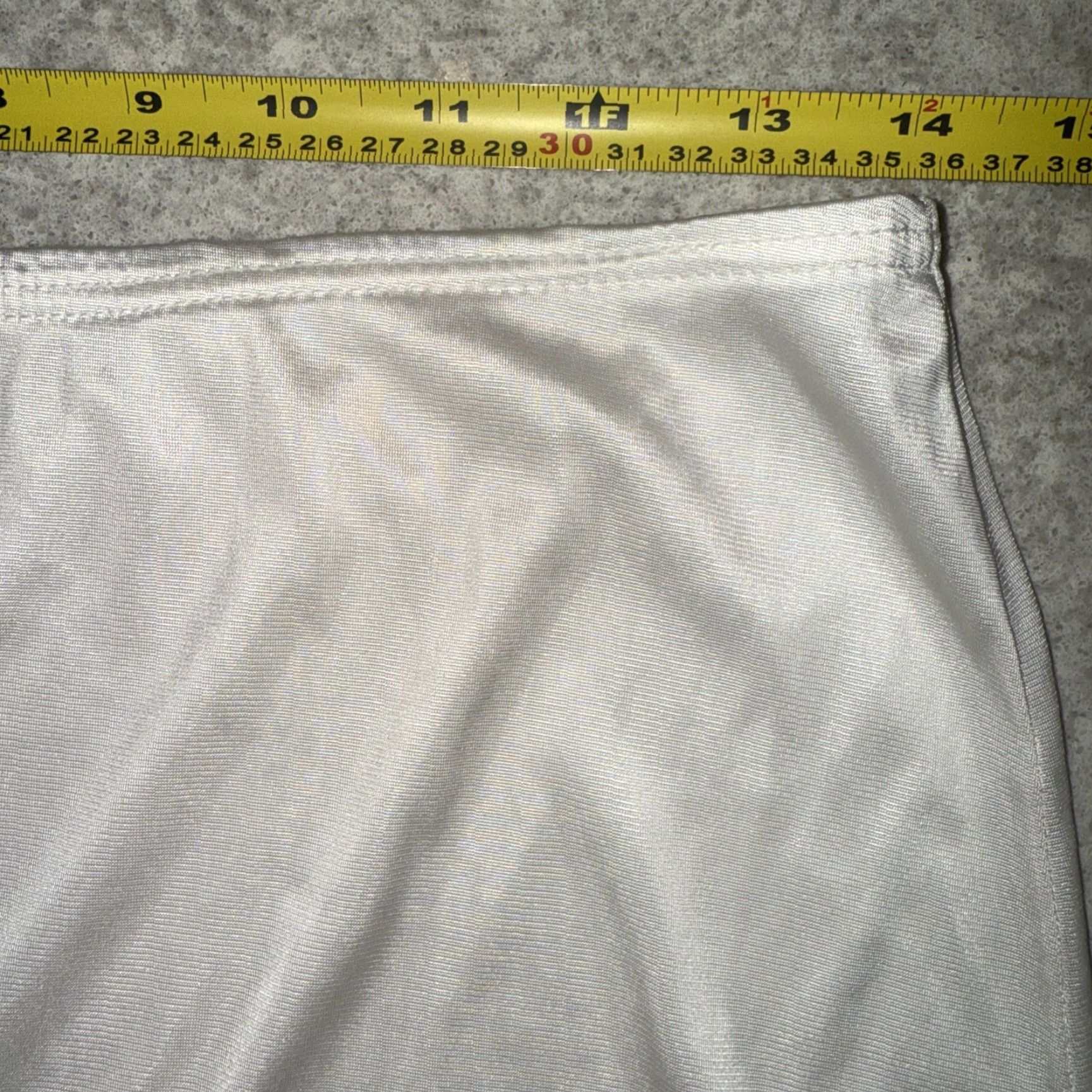 Vintage VINTAGE Vassarette Slip Women M Cream Nylon Half Lace Trim Secretary/Geek Look Mens Size ONE SIZE - 4 Thumbnail