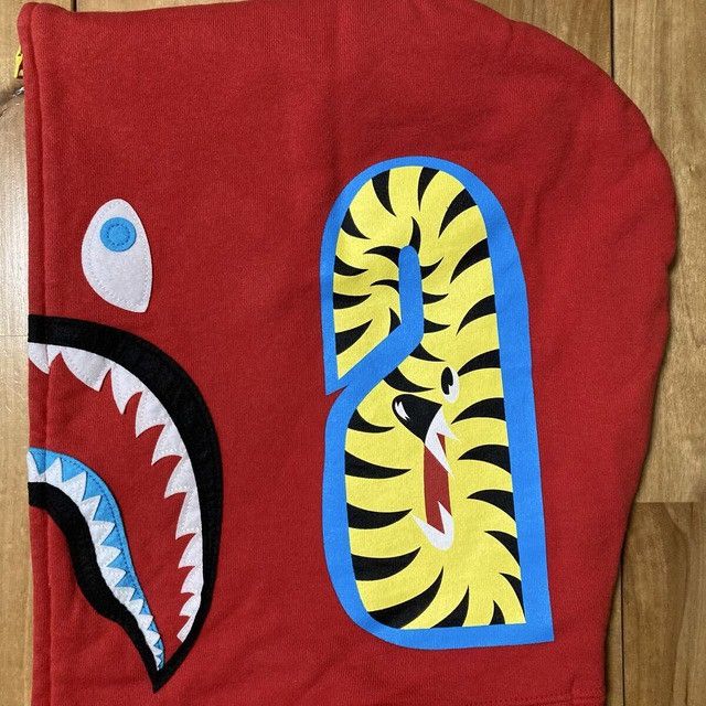 Bape 2010 BAPE Neon Shark Full Zip Hoodie a bathing ape NIGO Size US XL / EU 56 / 4 - 5 Thumbnail