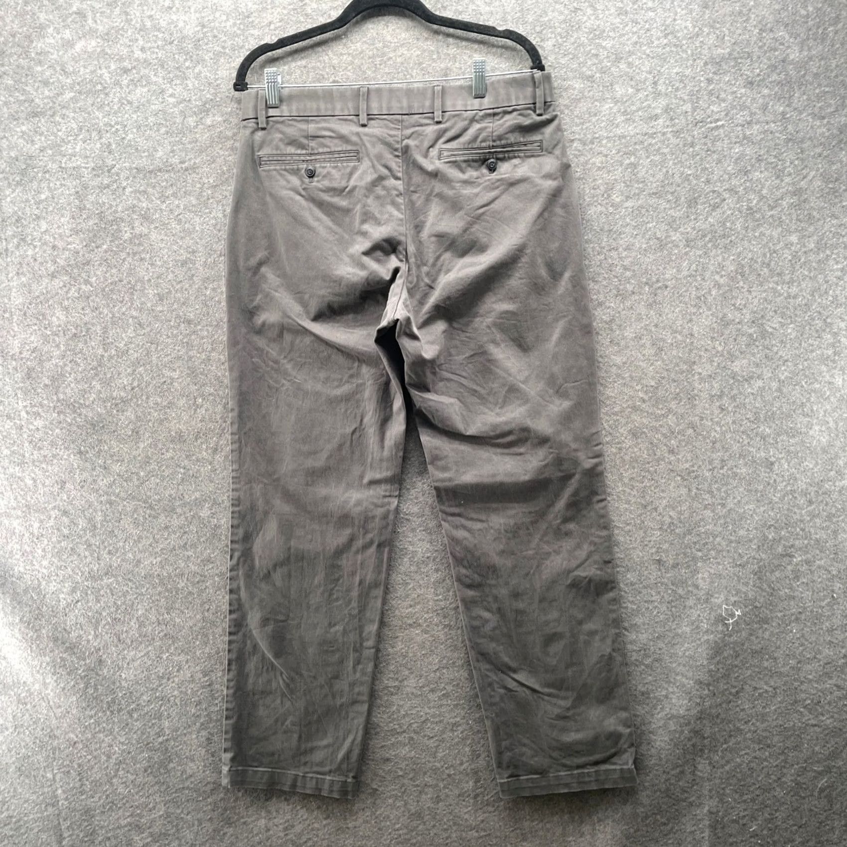 Gap VINTAGE? No — Gap Relaxed Khaki Chino Pants Mens 32x30 Gray Stretch Size US 32 / EU 48 - 2 Thumbnail
