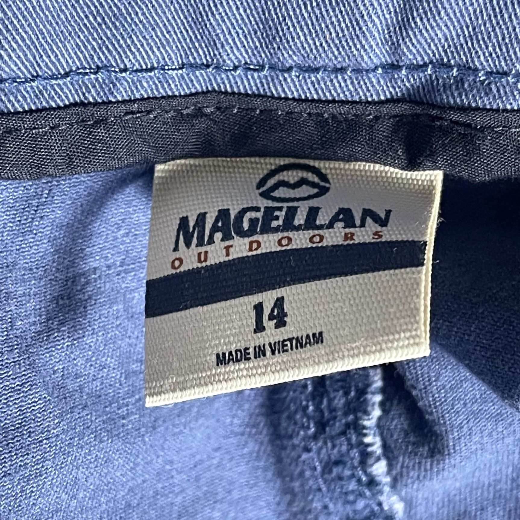 Vintage Magellan Outdoors Shorts Womens 14 Blue Casual Cotton Blend Utility Pockets Summer Social Outdoor Activewear Adults Womens Size 36" / US 14 / IT 50 - 3 Thumbnail