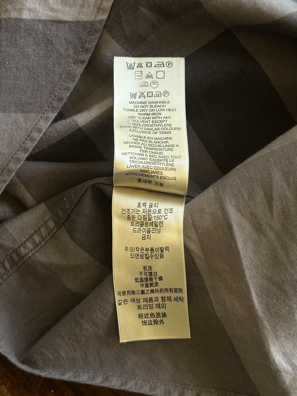 Burberry 2010s Burberry Brit Checkered Grey Black Shirt Size US L / EU 52-54 / 3 - 6 Thumbnail