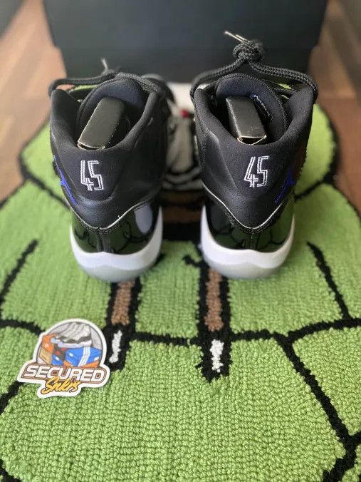 Jordan Brand × Nike Jordan 11 Retro Space Jam (2016) Size US 9.5 / EU 42-43 - 5 Thumbnail