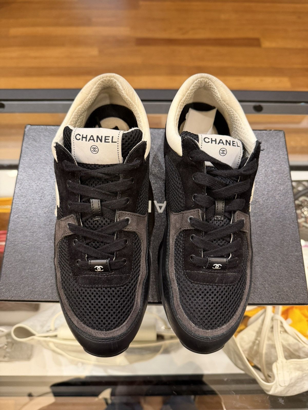 Chanel Chanel Suede Trainer - Black White Size US 7 / EU 40 - 4 Thumbnail