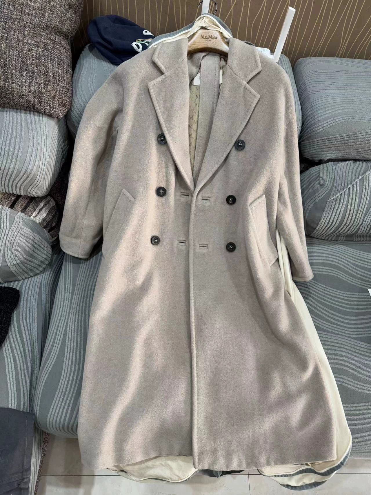 Max Mara Maxmara 101801 Sand Coat 36 (Hanger, Dust Bag, Brush) Size XS / US 0-2 / IT 36-38 - 1 Thumbnail
