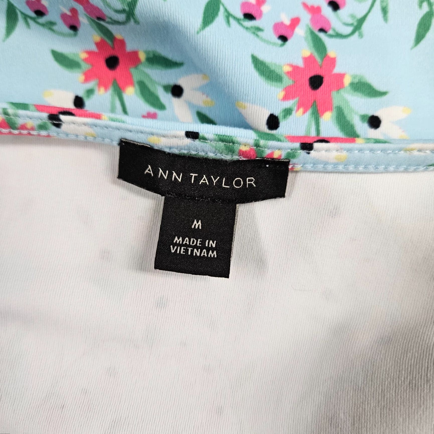 Ann Taylor VINTAGE Ann Taylor Womens Top Floral Blue Pink Half Sleeves Medium Pink Floral Shirt Womens M Blue Size M / US 6-8 / IT 42-44 - 6 Thumbnail