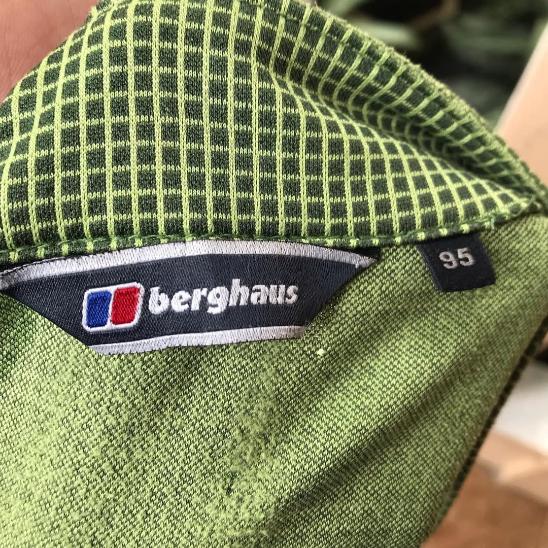 Vintage Berghaus Belfast Colour Way Baselayer outter jacket Size US M / EU 48-50 / 2 - 8 Thumbnail