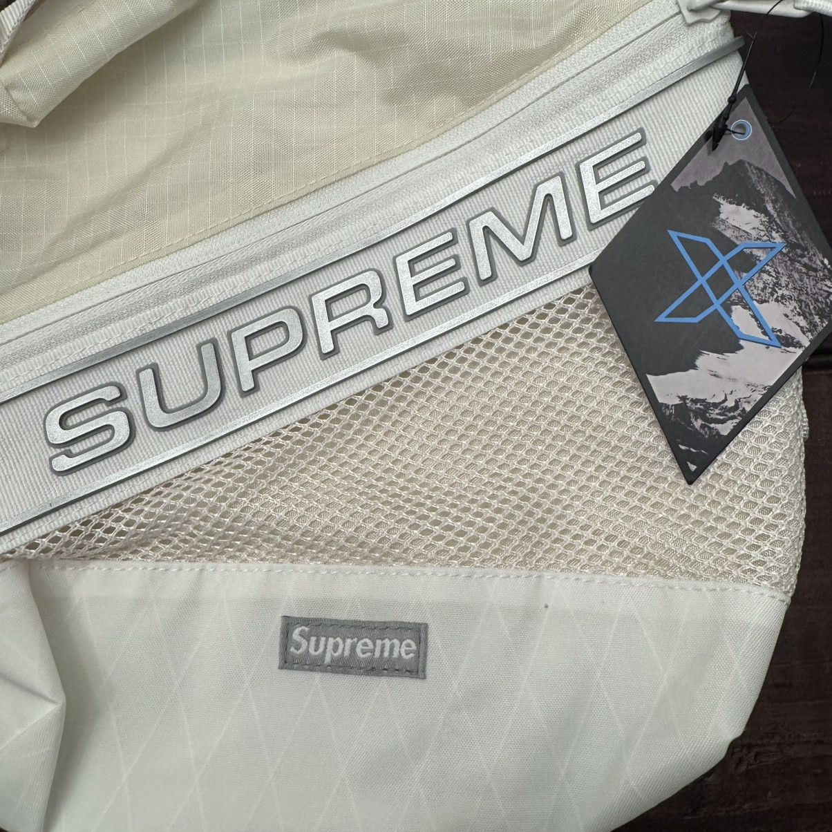 Supreme Supreme 3D Logo Shoulder Bag Size ONE SIZE - 2 Thumbnail
