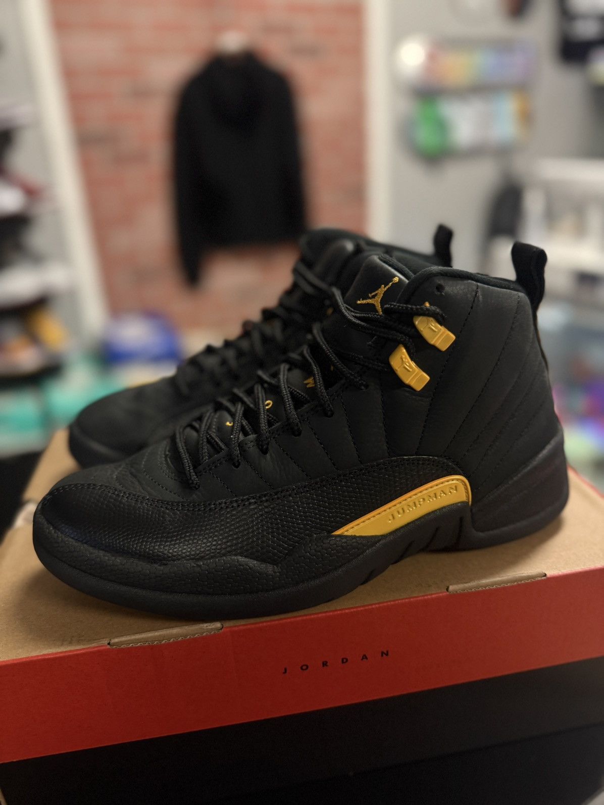 Jordan Brand × Nike Jordan 12 Black Taxi Size 8 🧼 W BOX (2022) Size US 8 / EU 41 - 3 Thumbnail