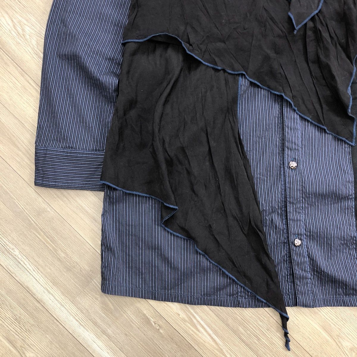 If Six Was Nine × Japanese Brand × Le Grande Bleu (L.G.B.) 2000s Algonquins Bondage Punk LGB GOA Striped Button Up Size US M / EU 48-50 / 2 - 10 Thumbnail