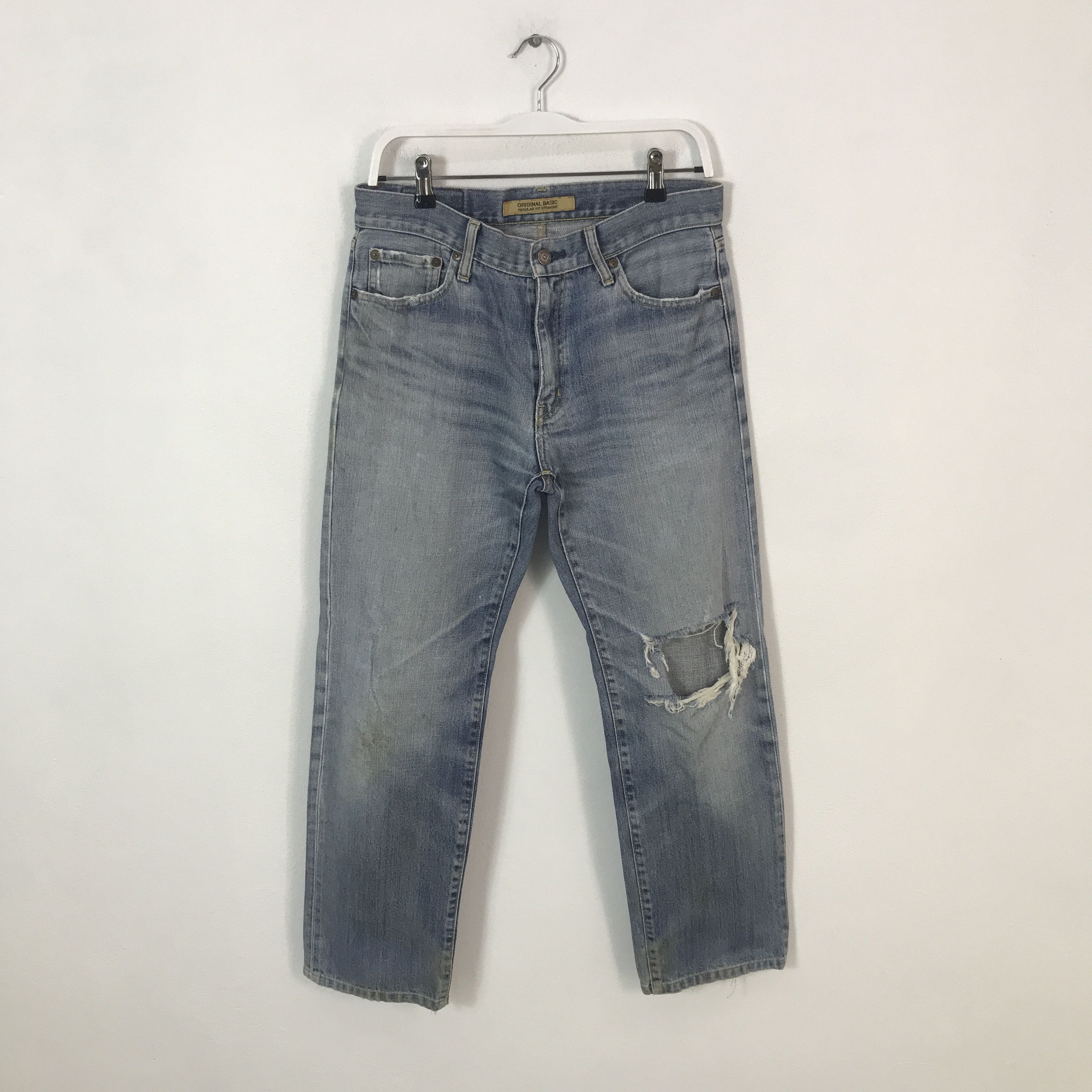Uniqlo Japan Denim uniqlo distressed jeans pants Size US 32 / EU 48 - 1 Thumbnail