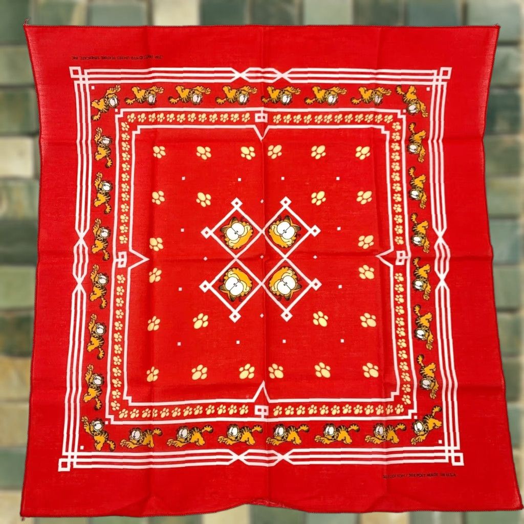 Vintage VINTAGE United Feature Syndicate Garfield Bandana 21.5"x21" Red Unisex USA Garfied Size ONE SIZE - 1 Thumbnail