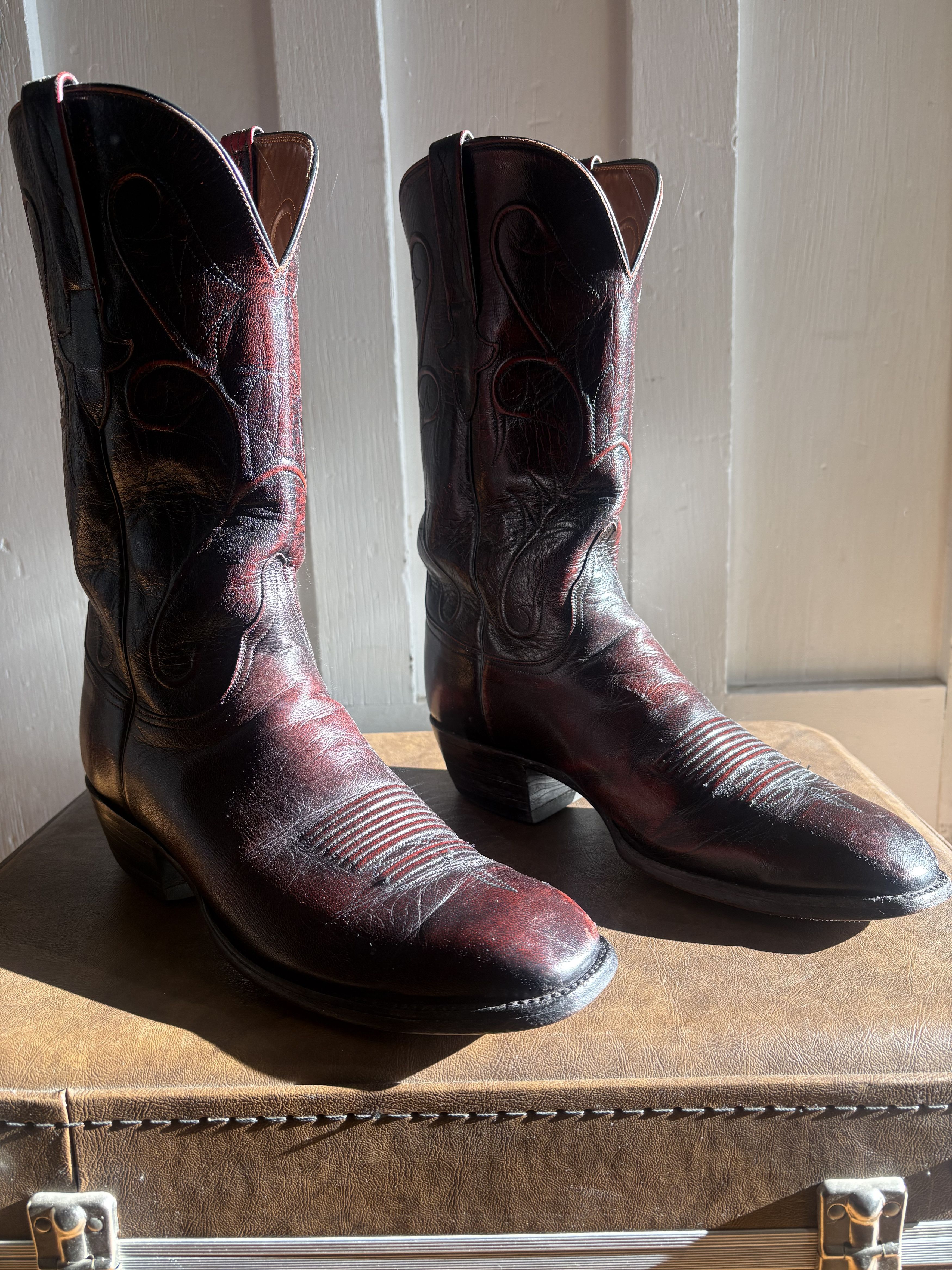 Lucchese Black Cherry Vintage Western Cowboy Boots Size US 10 / EU 43 - 1 Thumbnail