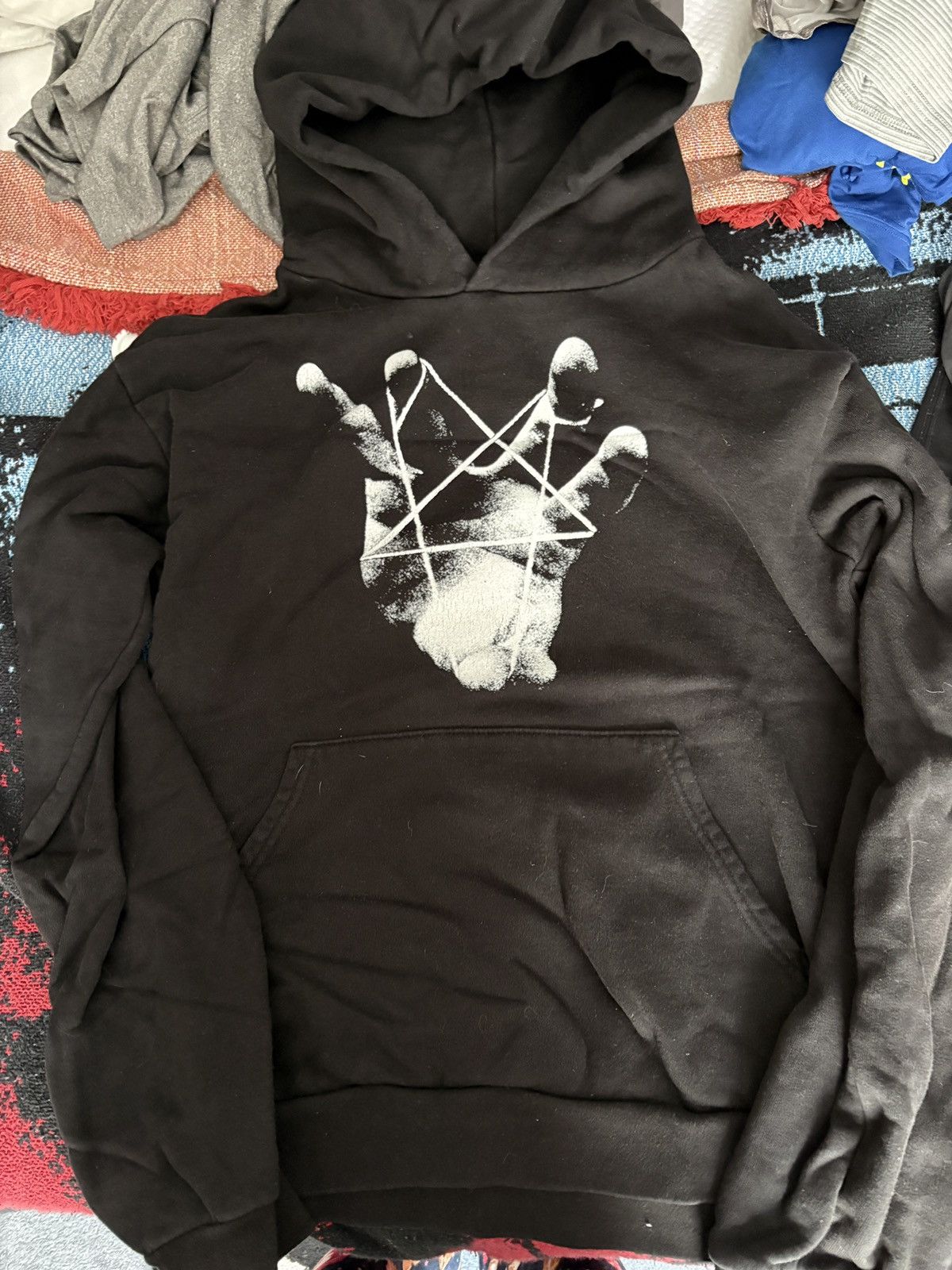 Playboi Carti Playboi Carti Whole Lotta Red Hand/Cross Hoodie Medium Size US M / EU 48-50 / 2 - 5 Thumbnail