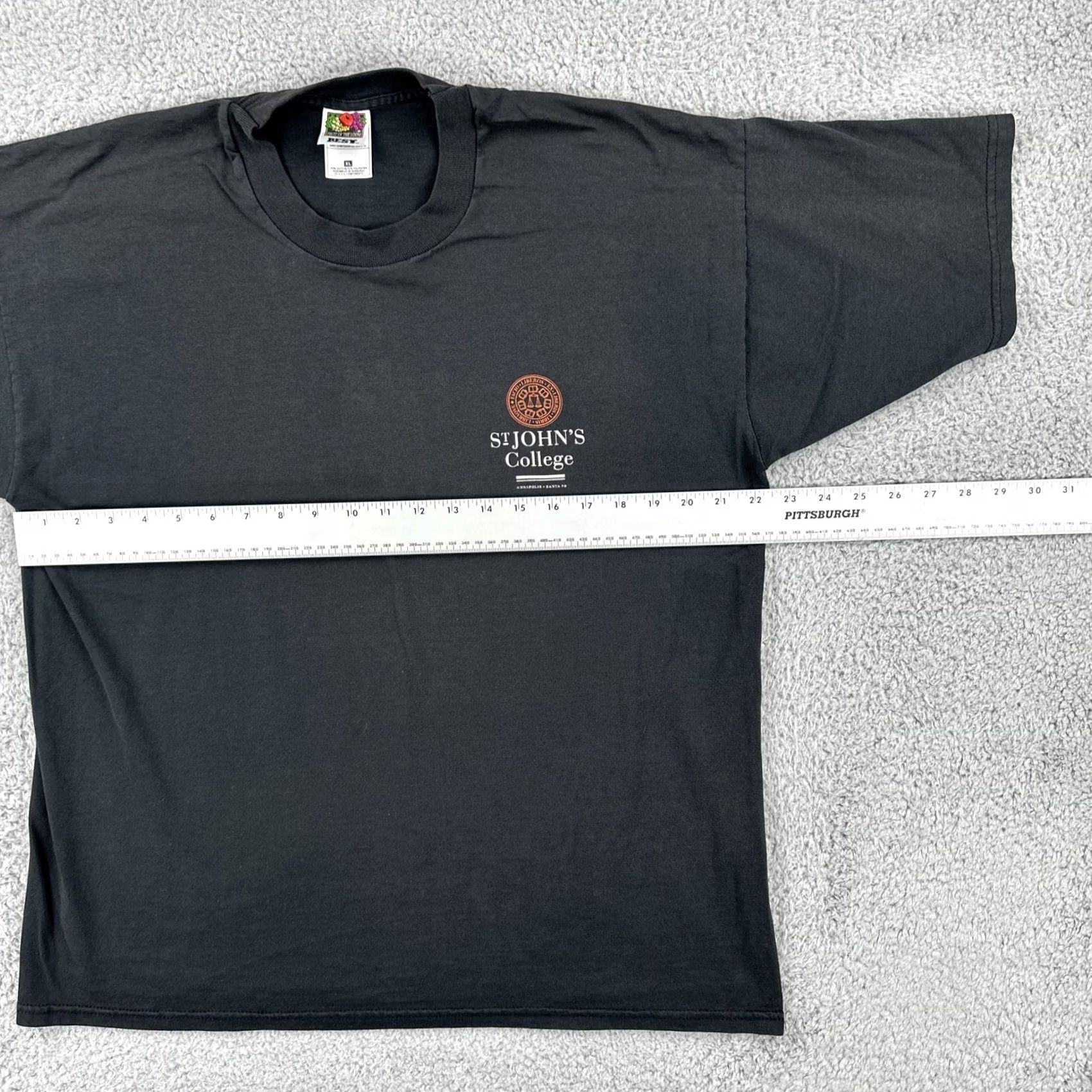 Fruit Of The Loom VINTAGE Fruit of the Loom XL Black T Shirt St John’s College Santa Fe Annapolis Men 1990s Graphic Tee Size US XL / EU 56 / 4 - 7 Thumbnail