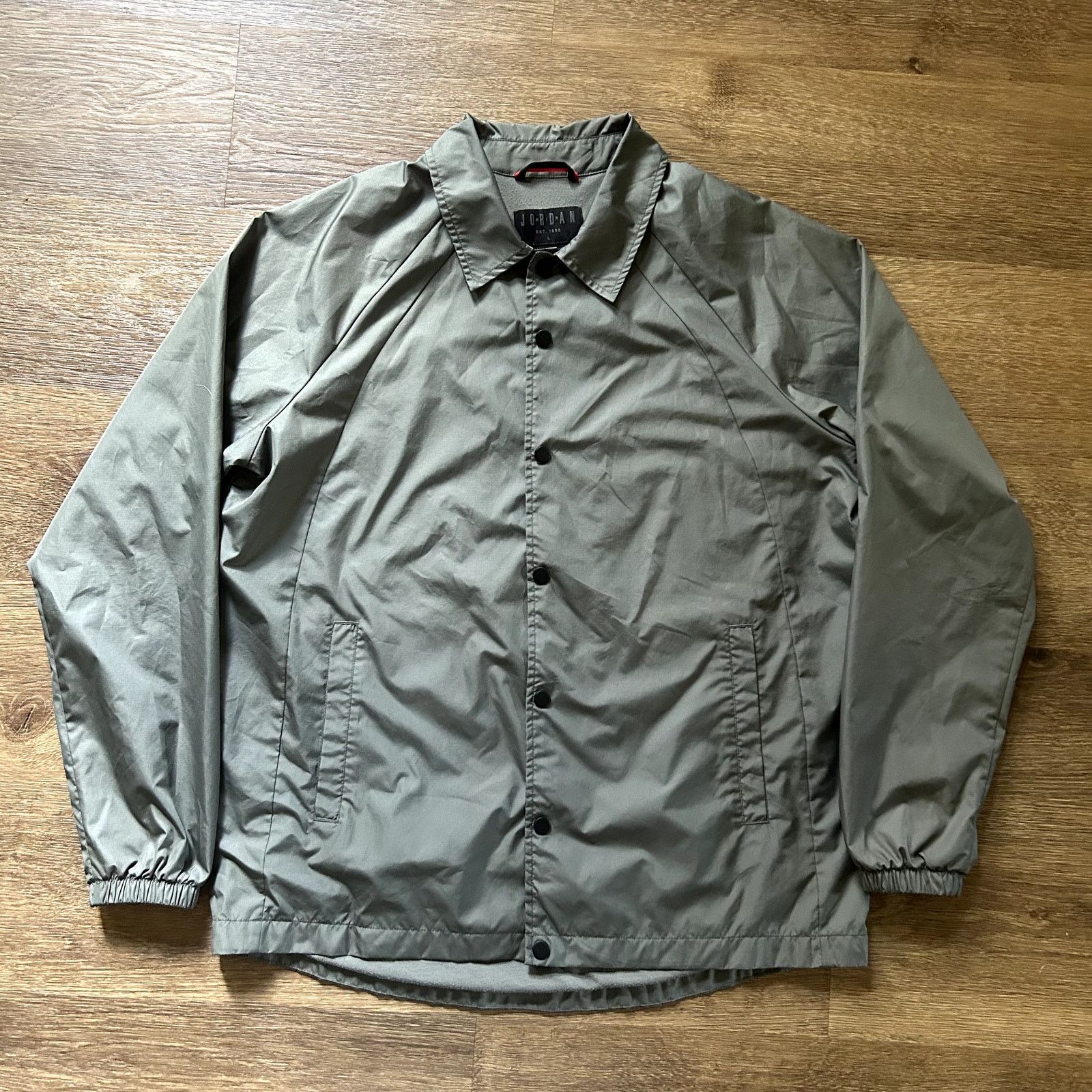 Jordan Brand Stone Grey Air Jordan Snap Closure Jacket Size US L / EU 52-54 / 3 - 1 Thumbnail