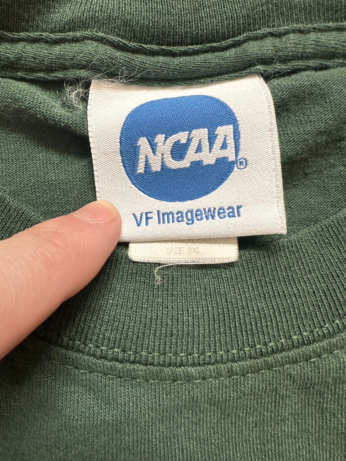 NCAA 2005 March Madness Shirt Size US XXL / EU 58 / 5 - 3 Thumbnail