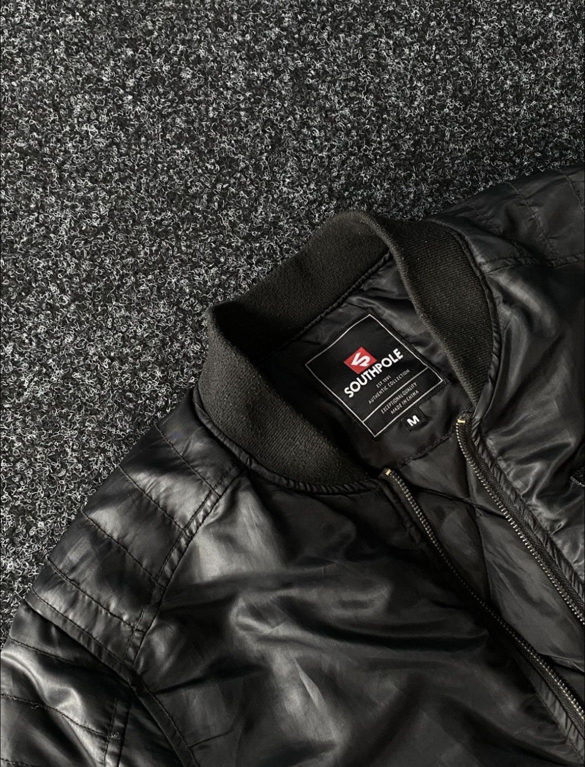 Southpole southpole bomber for sale Size US M / EU 48-50 / 2 - 2 Thumbnail