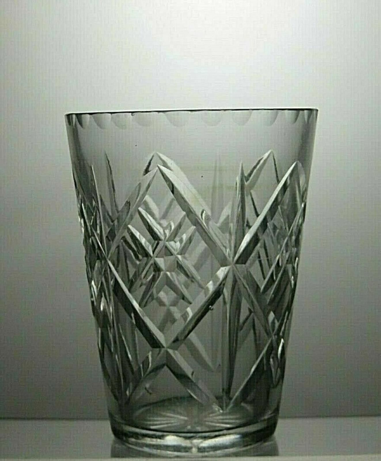 The Unbranded Brand Lovely Lead Crystal Cut Glass Vase 5 2/3" Size ONE SIZE - 2 Thumbnail