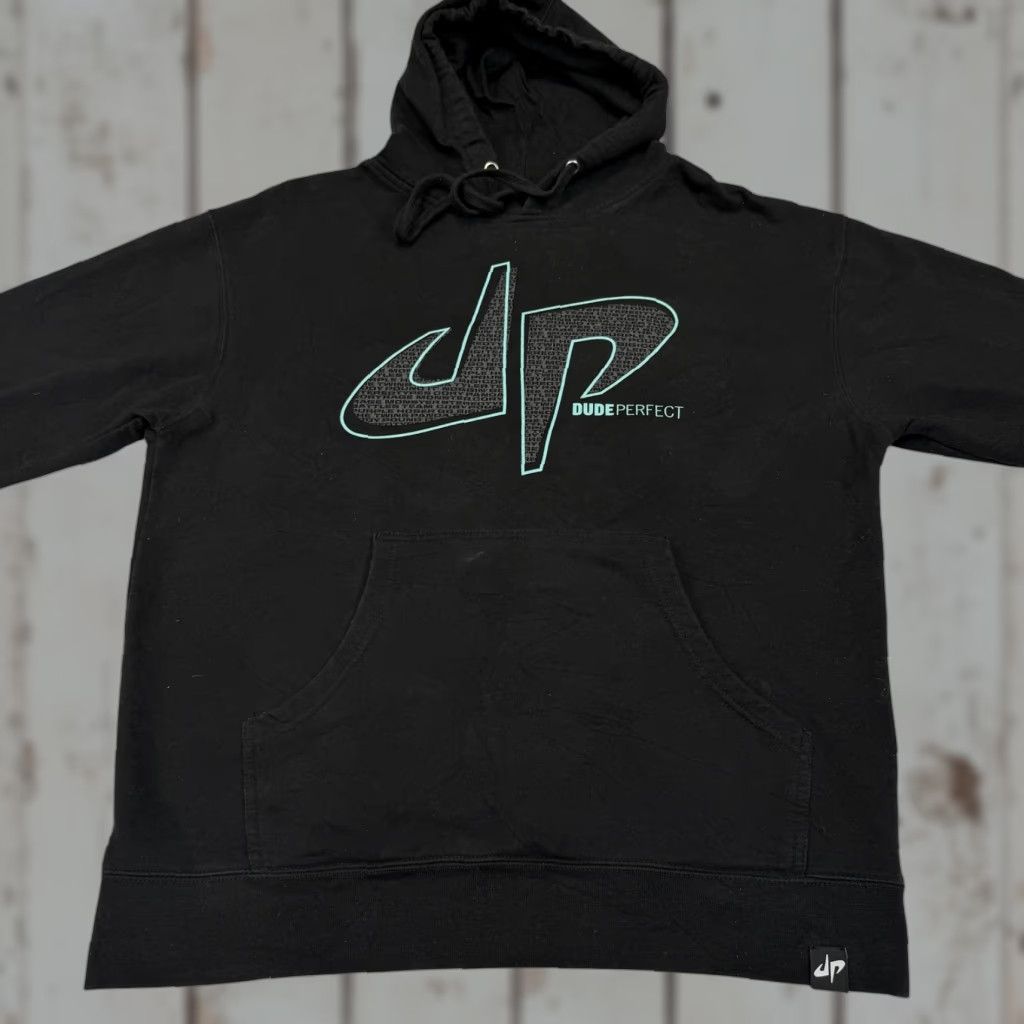 Logo 7 Dude Perfect Hoodie Mens Large Black Pullover Fleece Sweatshirt Graphic Print Logo Hooded Pockets Crew Neck Long Sleeve Size US L / EU 52-54 / 3 - 1 Thumbnail