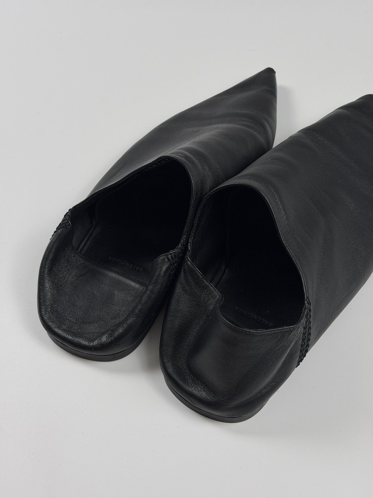 Balenciaga SUMMER 2024 LEATHER BABOUCHE MULES Size US 10 / EU 43 - 9 Thumbnail