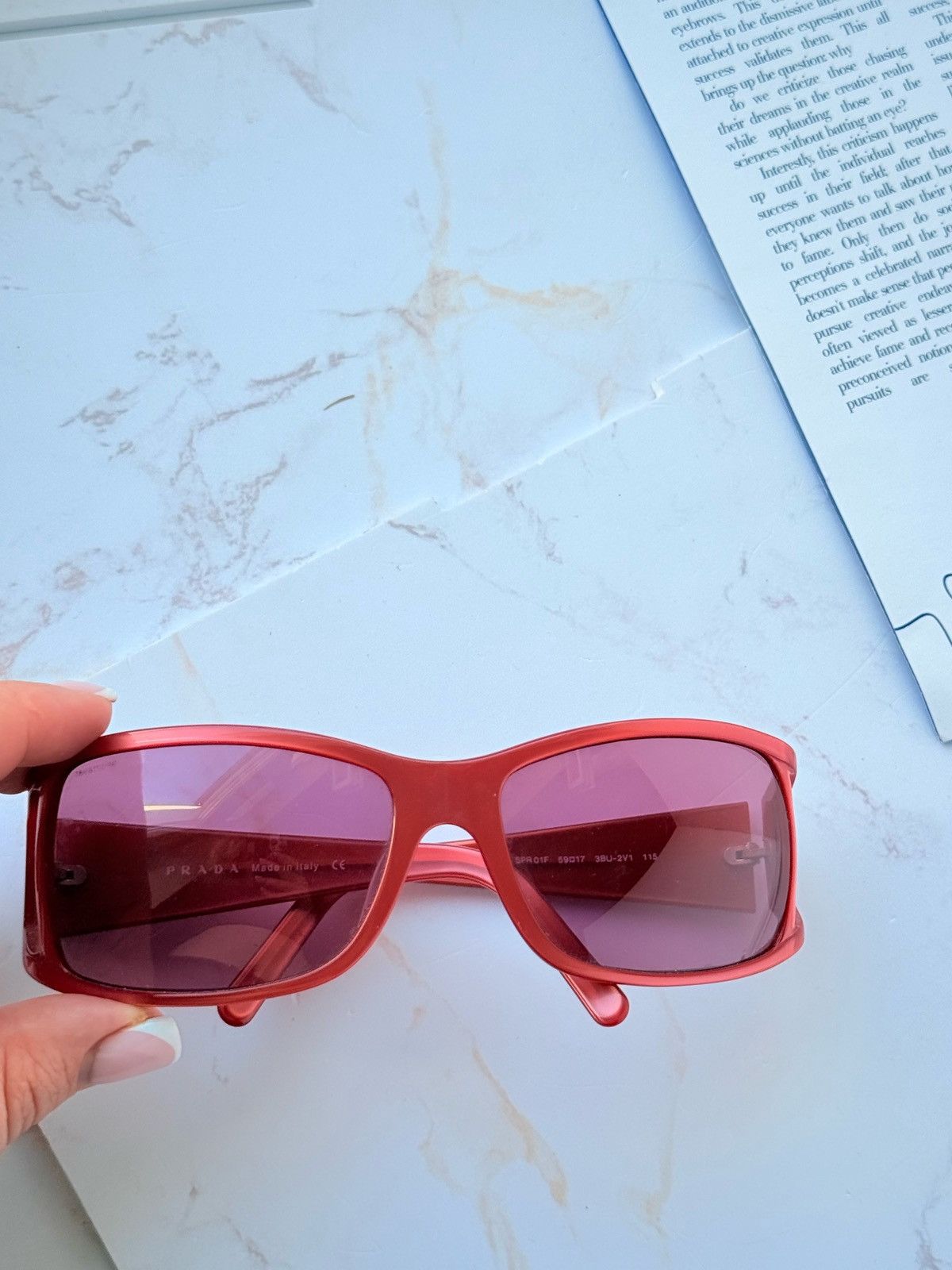 Prada Prada vintage red sunglasses SPR01F Size ONE SIZE - 21 Thumbnail