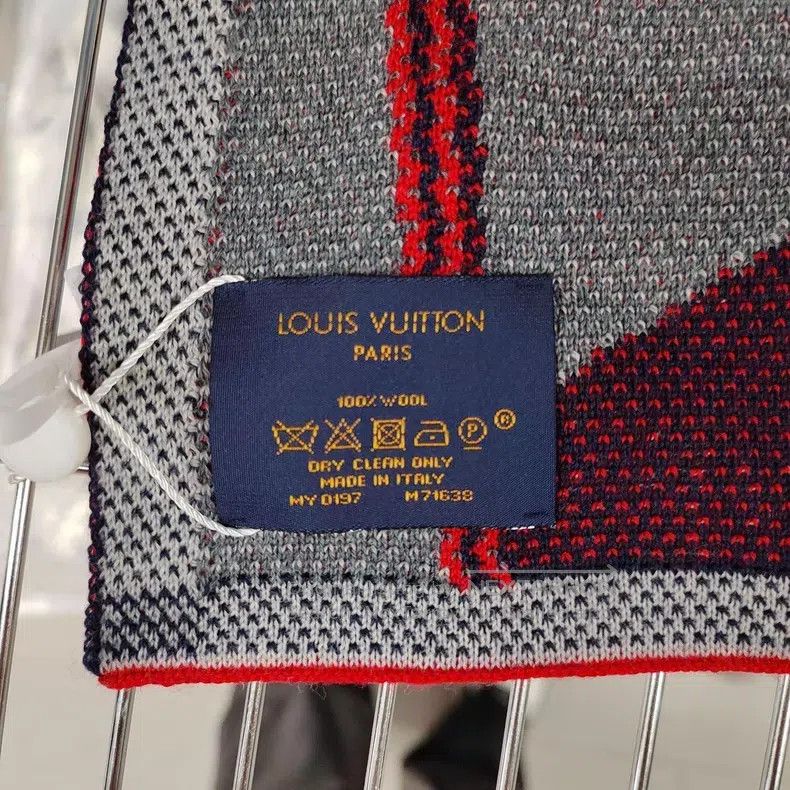 Louis Vuitton Louis Vuitton Cashmere monogram logo scarf Size ONE SIZE - 5 Thumbnail