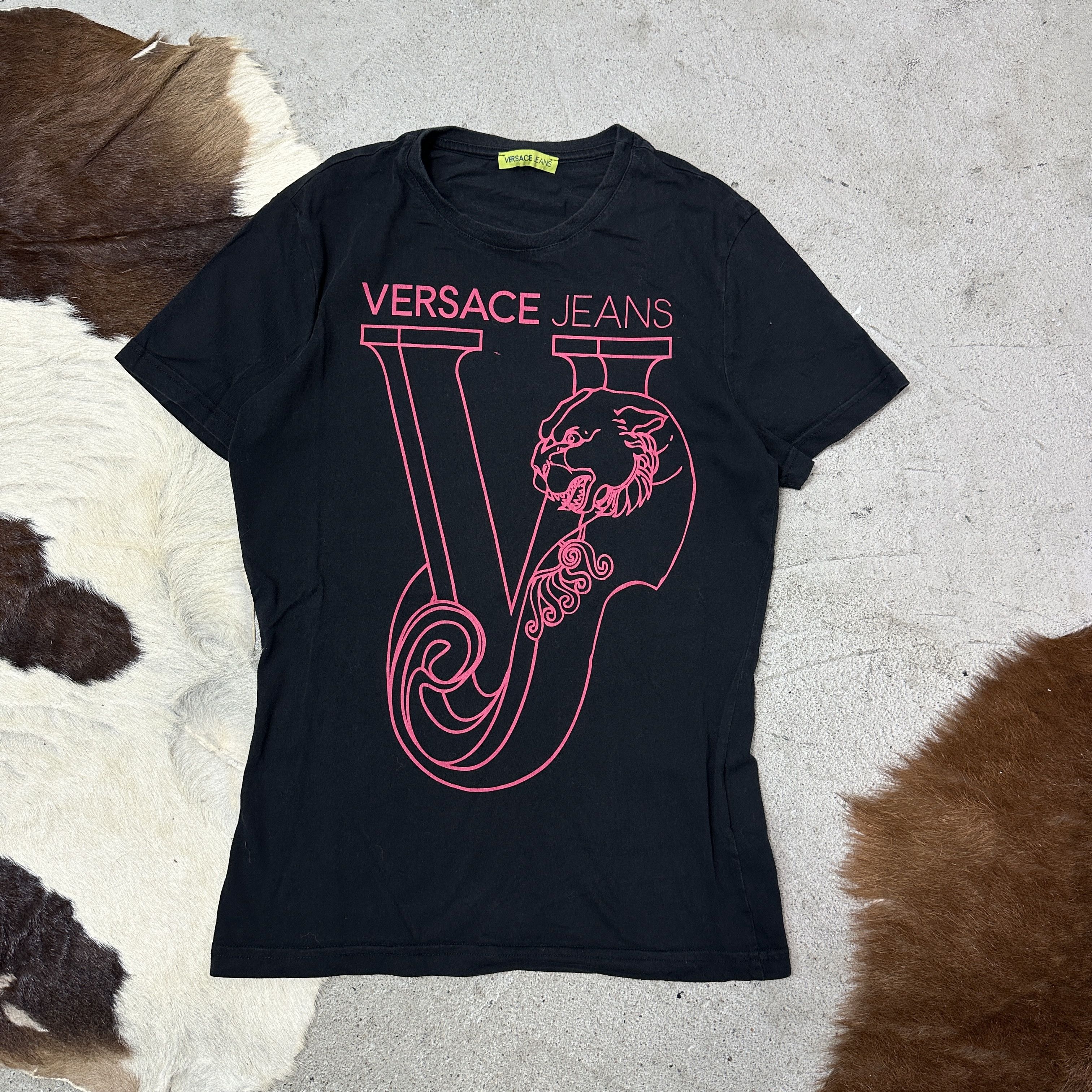 Versace Vintage Streetwear Printed Versace Jeans T-shirt Y2K Size S / US 4 / IT 40 - 2 Thumbnail