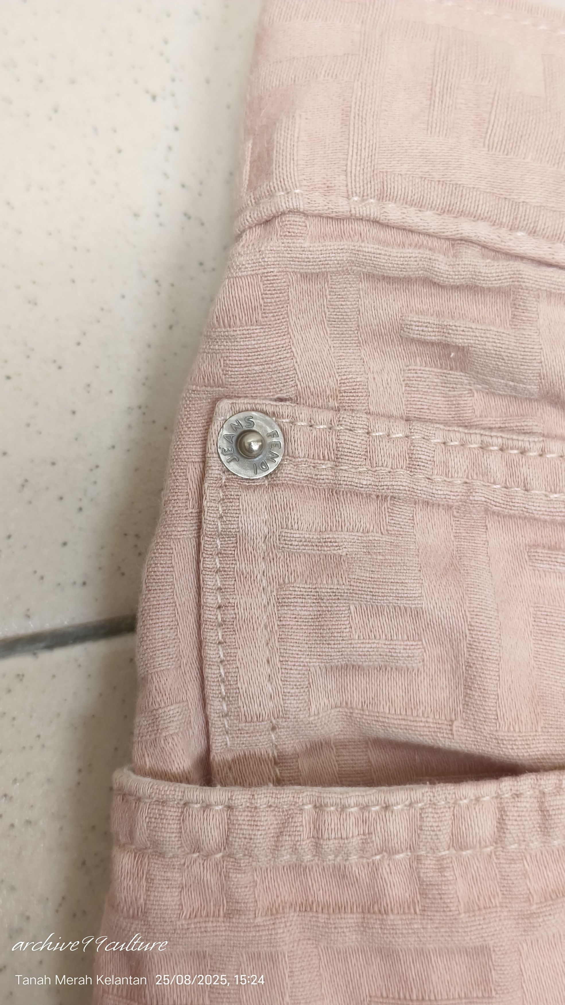 Fendi Vintage 90s Fendi Zucca Monogram baby pink / nude jeans Size 26" / US 2 / IT 38 - 5 Thumbnail