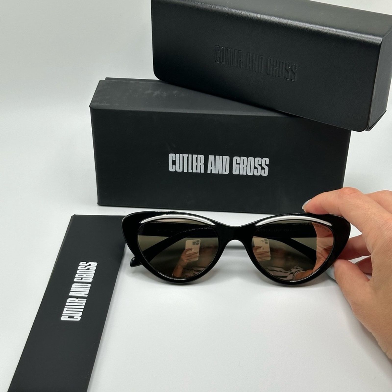 Cutler and Gross BRAND NEW CUTLER AND GROSS CG1321S 003 Black Brown Women Size ONE SIZE - 10 Thumbnail