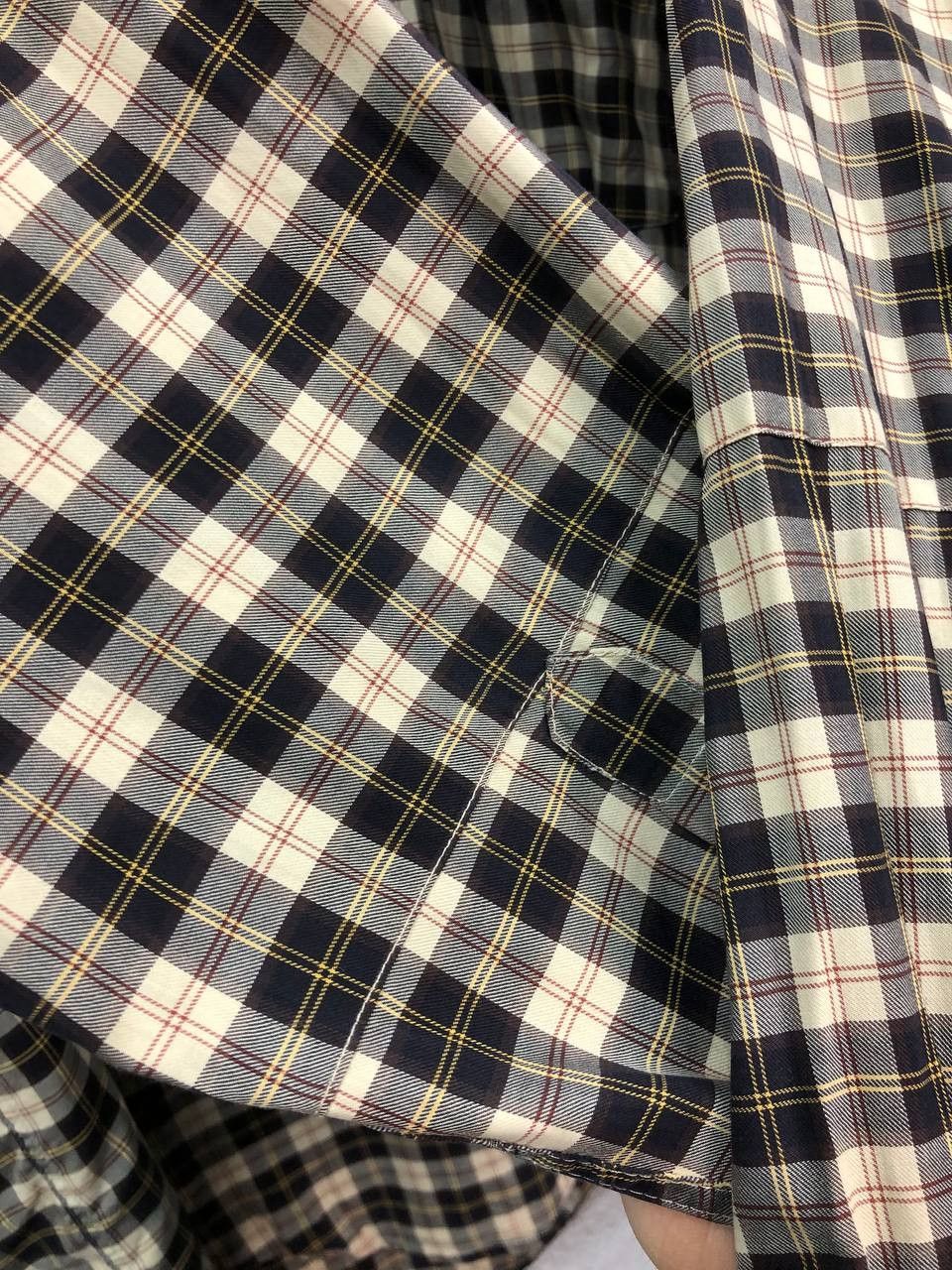 Burberry Burberry London vintage mens shirt size 39 / M Size US M / EU 48-50 / 2 - 5 Thumbnail