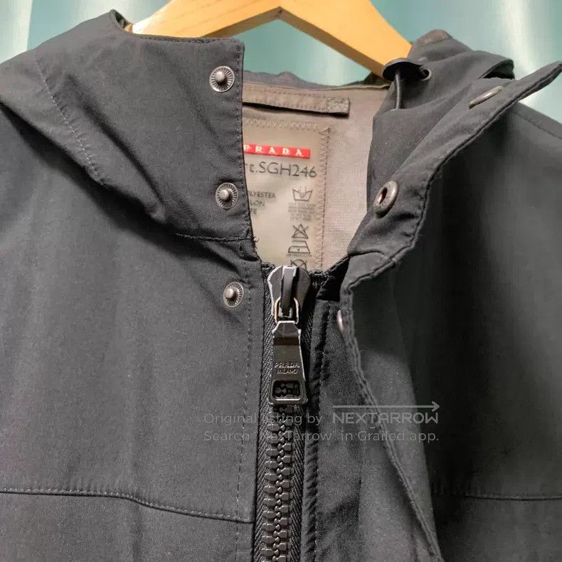 Prada Prada Hooded medium-length jacket Size US S / EU 44-46 / 1 - 3 Thumbnail