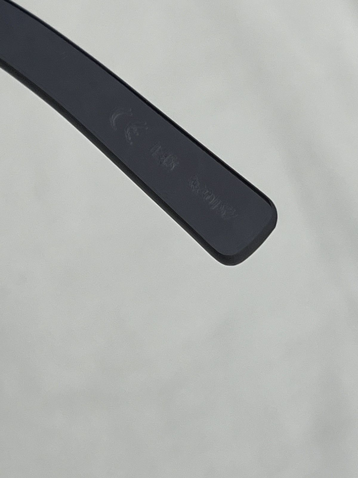 Louis Vuitton Louis Vuitton x Supreme Sunglasses Size ONE SIZE - 7 Thumbnail