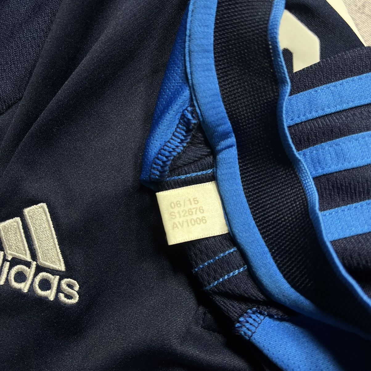 Adidas Adidas Real Madrid #11 Bale Football Jersey 2015/2016 Size US M / EU 48-50 / 2 - 11 Thumbnail