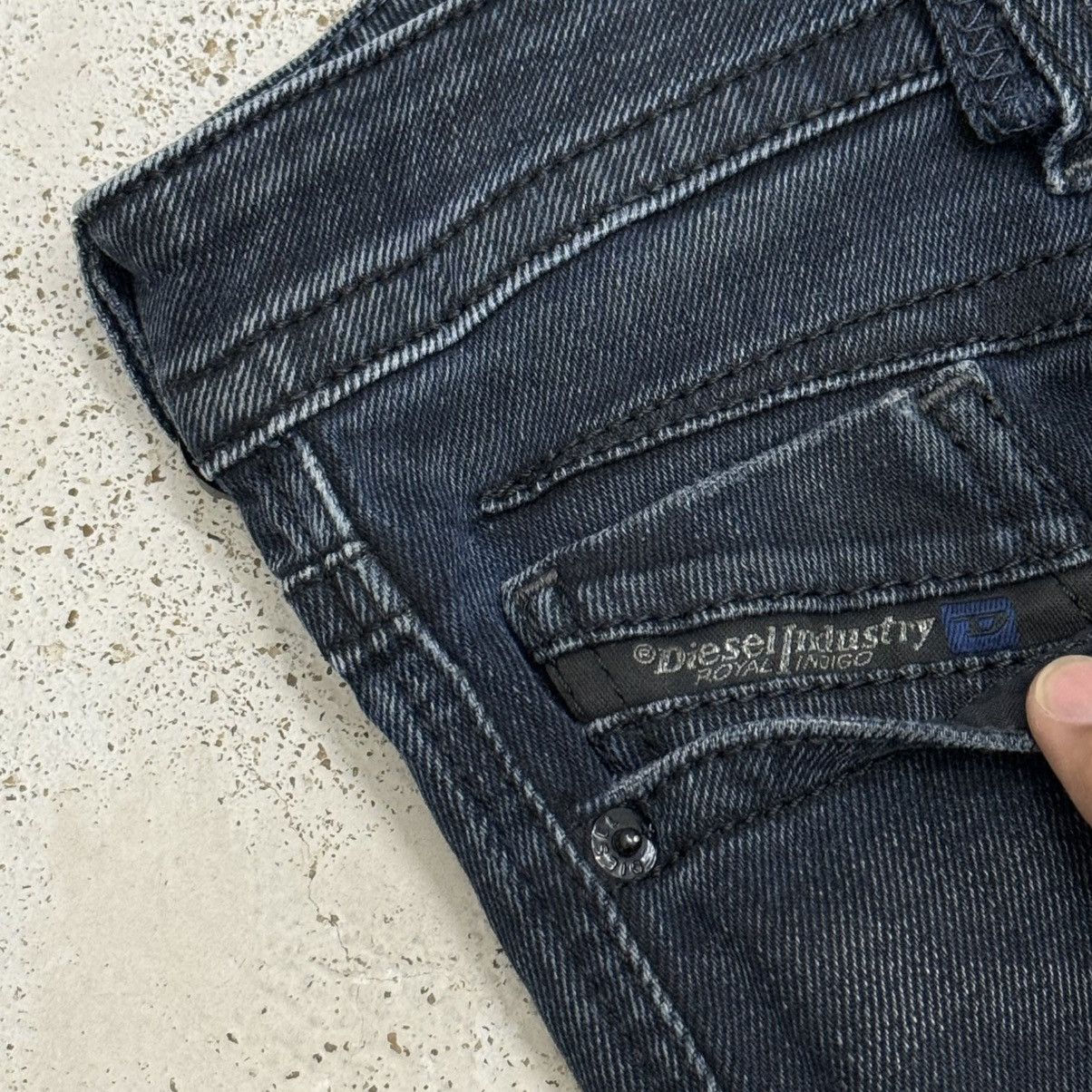 Diesel Diesel Akee Whisker Buttonfly Distressed Royal Indigo Denim Size US 34 / EU 50 - 11 Thumbnail