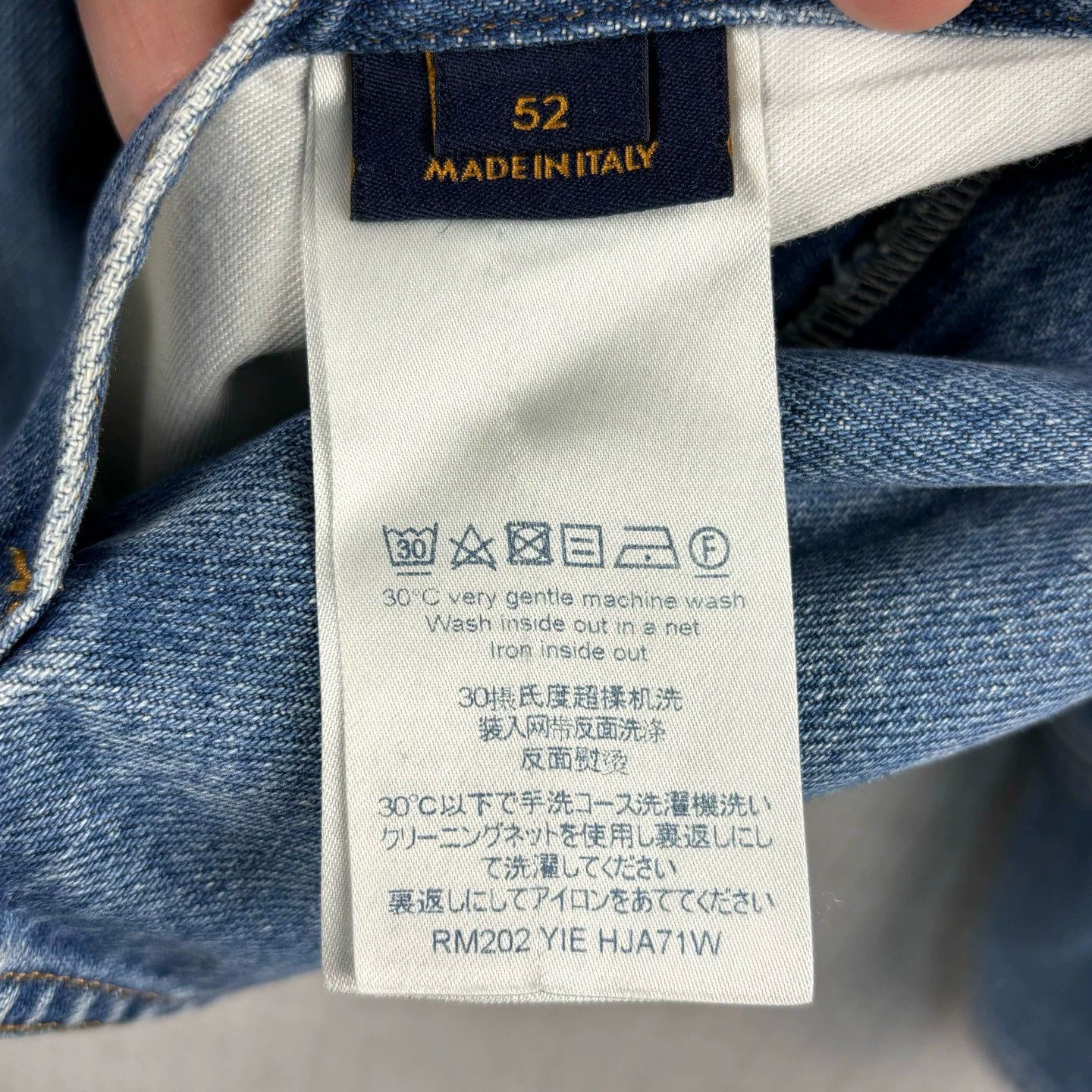 Louis Vuitton Brand new, unused Louis Vuitton size 52 logo denim jacket Size US L / EU 52-54 / 3 - 5 Thumbnail