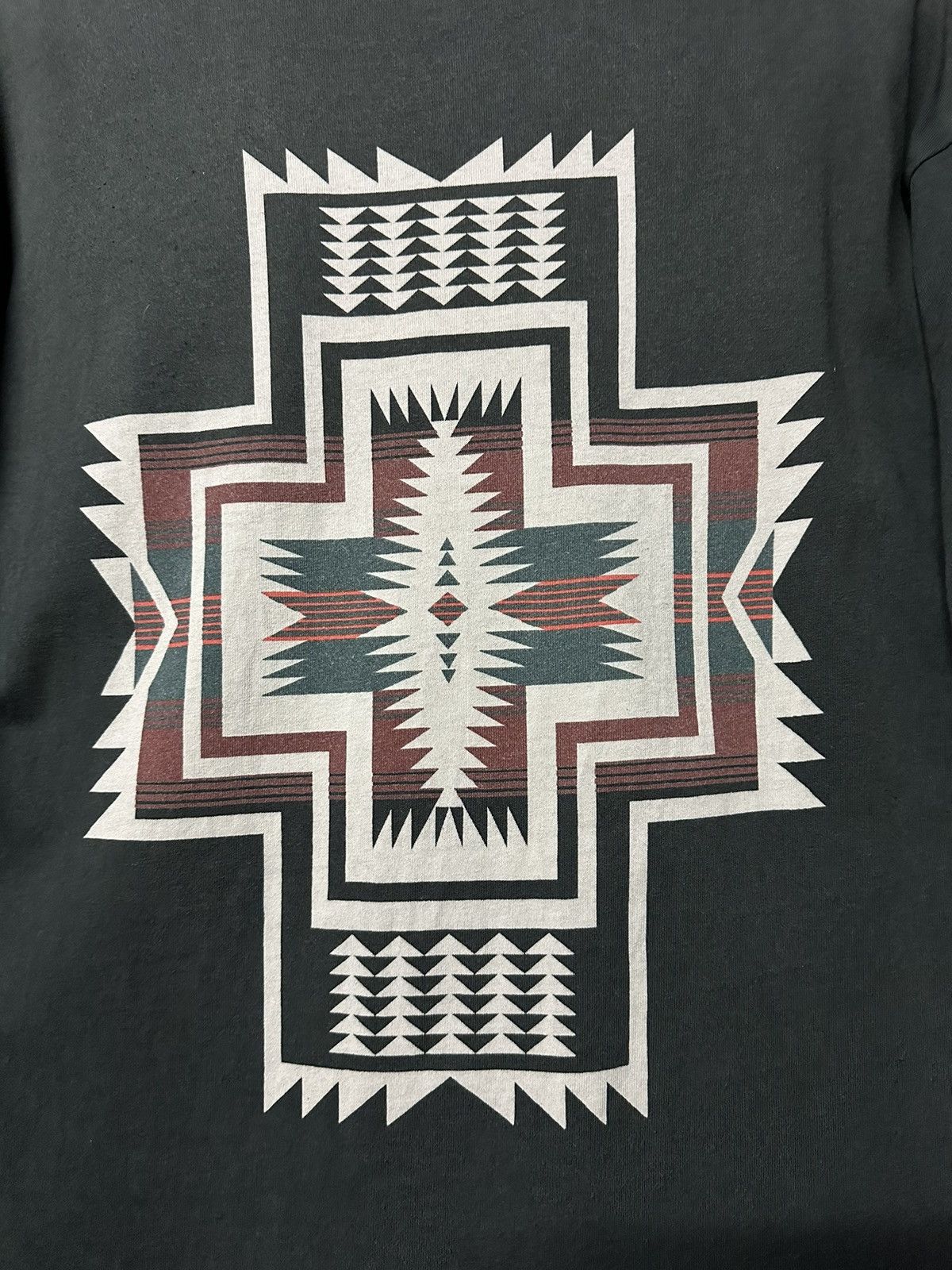 Pendleton × Vintage Vintage Pendleton Native Navajo Sun Faded Tee Size US L / EU 52-54 / 3 - 2 Thumbnail