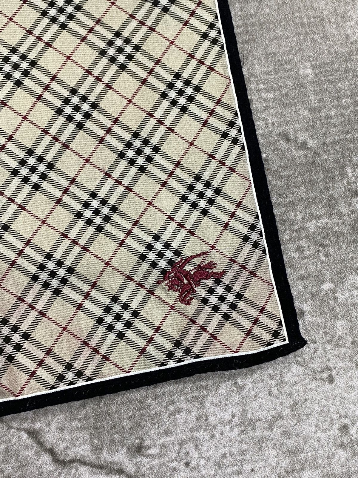 Burberry Burberrys Handkerchief / Bandana / Neckerchief Size ONE SIZE - 3 Thumbnail
