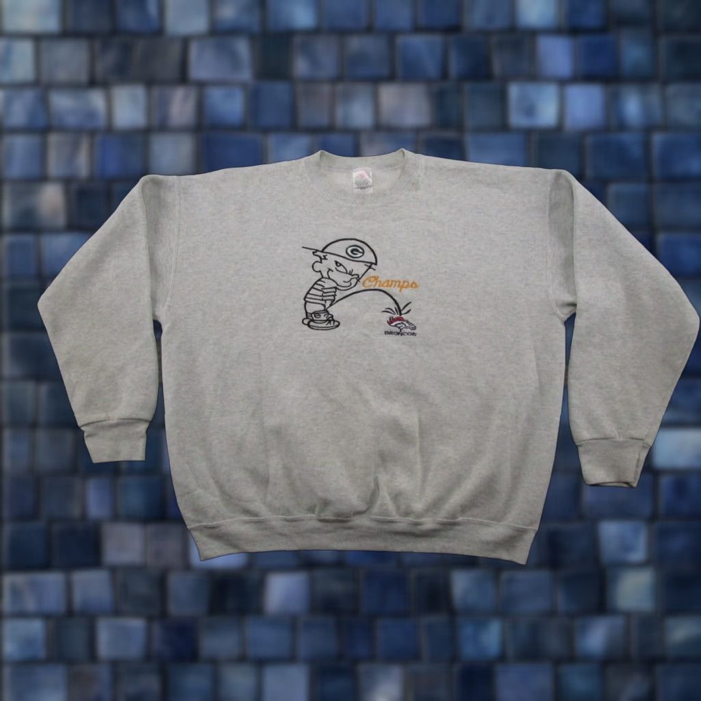 Fruit Of The Loom VINTAGE Green Bay Packers 90s Comedy Peeing on Broncos Sweatshirt Size 2XL Men Pullover Crew Neck Gray Cotton Logo Sports All Seasons Hooded Size US XXL / EU 58 / 5 - 1 Thumbnail