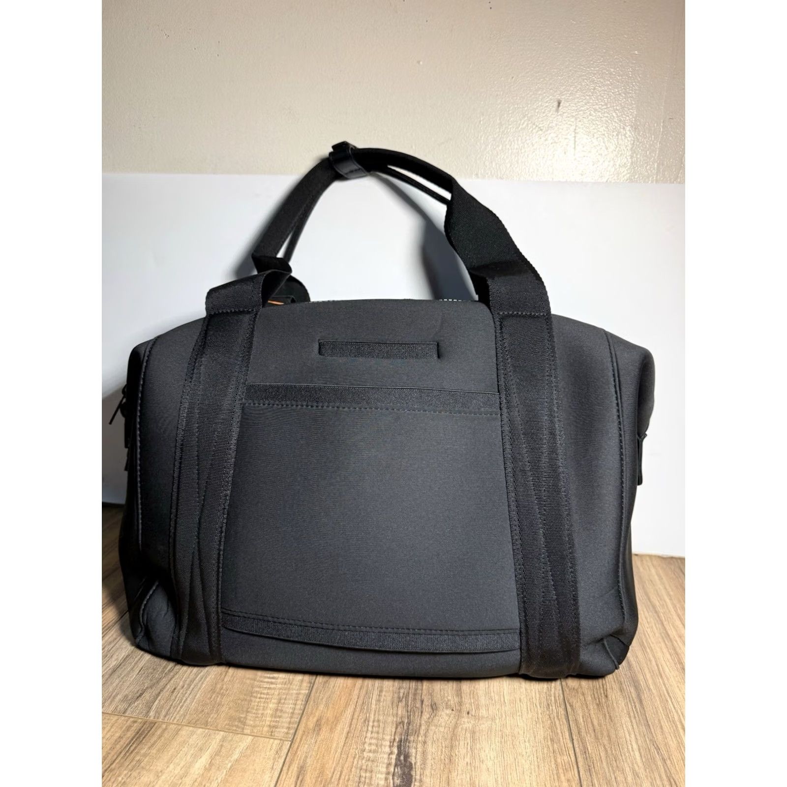 Quince QUINCE ALL DAY NEOPRENE DUFFLE BAG Travel Carryon Black Size ONE SIZE - 3 Thumbnail