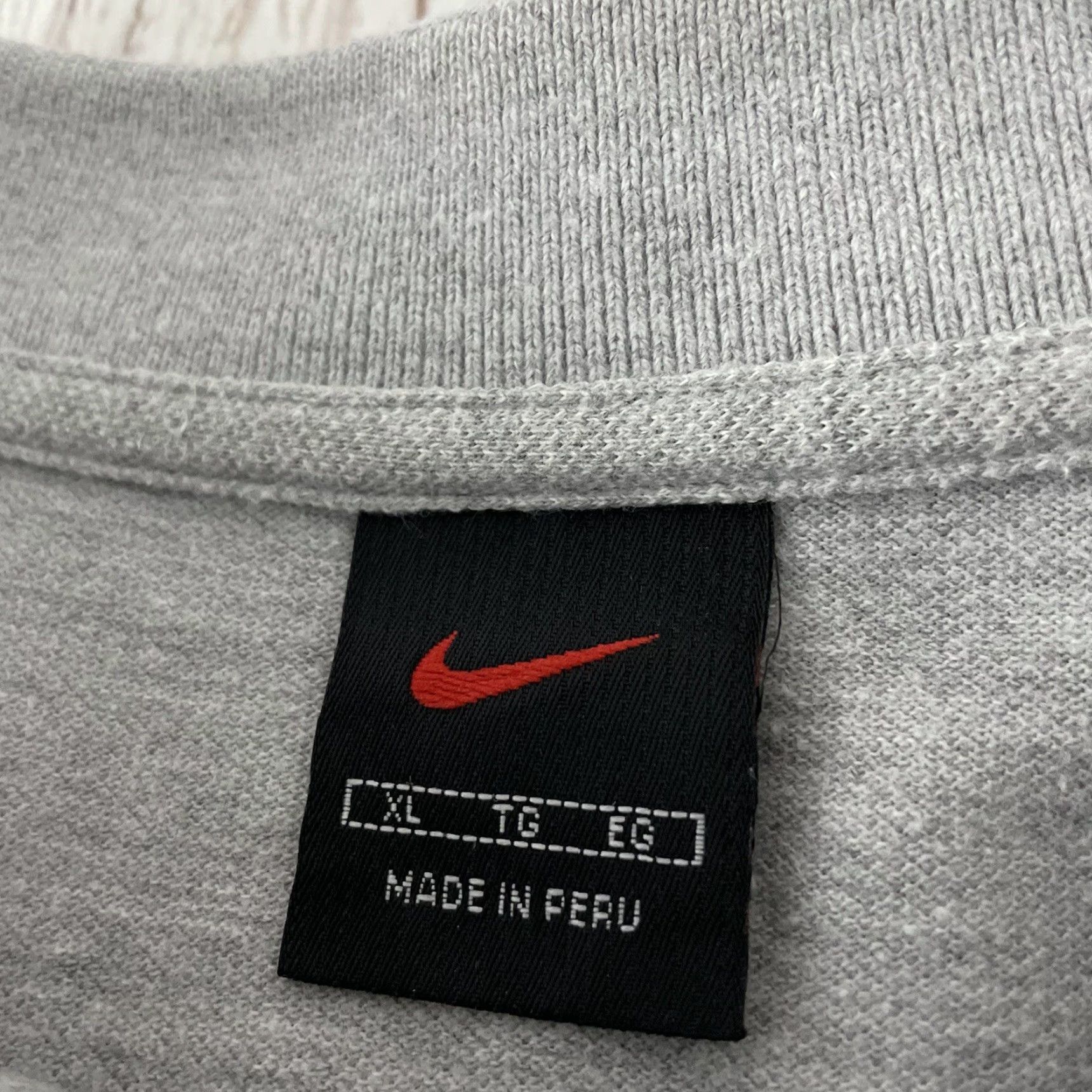Nike VINTAGE Nike Center Check Short Sleeve Button Front Polo Shirt Mens XL Gray Size US XL / EU 56 / 4 - 3 Thumbnail