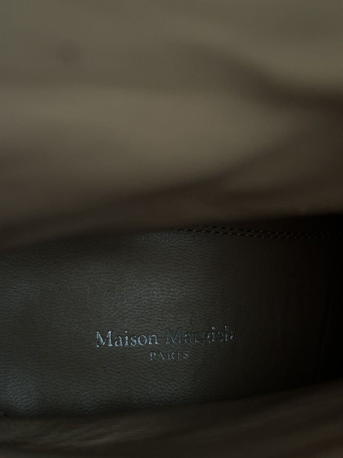 MAISON MARGIELA white ankle tabi
