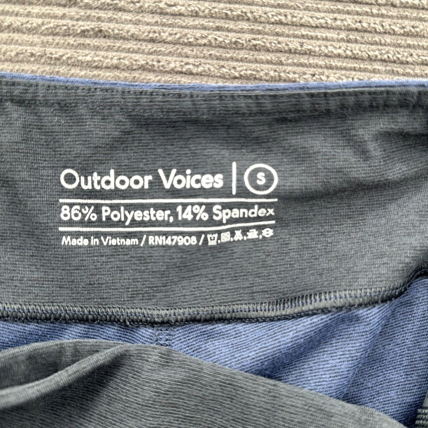 Outdoor Voices Outdoor Voices Leggings Women Size Small Blue Multicolor Polyester Cropped Activewear Running & Jogging Athletic Slim Inseam 24 in Womens Size 28" / US 6 / IT 42 - 3 Thumbnail
